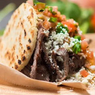-Arepa Carne al Grill/Grilled Beef JUNIOR